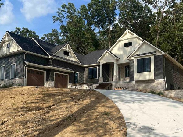 53300 Summer Breeze Drive, South Bend, IN 46637