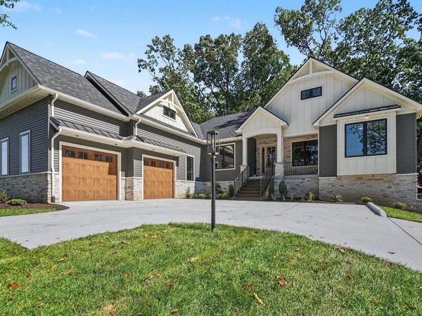 53300 Summer Breeze Drive, South Bend, IN 46637