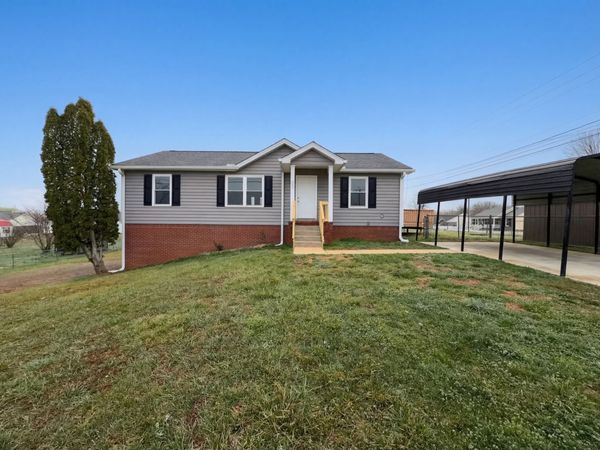 1315 Chucker Dr , Clarksville, TN 37042