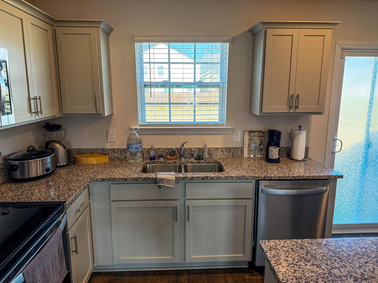 2109 Connor Way  Photo 6