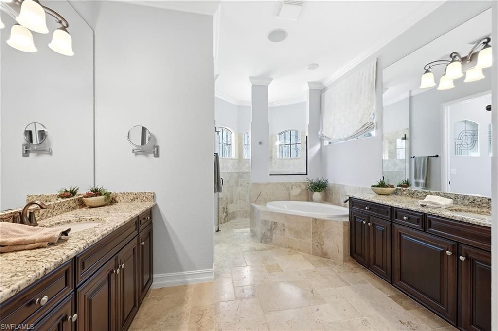 3369 Runaway Ln, Naples, FL 34114 Photo