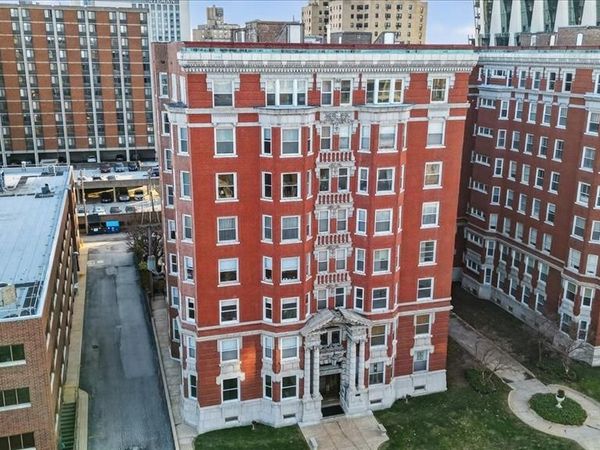 4944 Lindell Boulevard, Unit 8W, St Louis, MO 63108