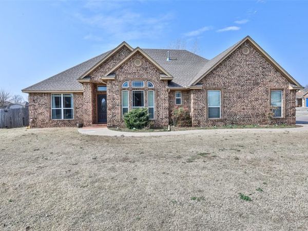 501 NE Cheltenham Trail, Blanchard, OK 73010
