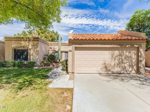 9424 W MCRAE Way, Peoria, AZ 85382