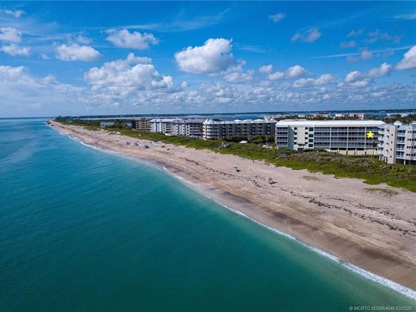 529 NE Plantation Road, Unit 310, Stuart, FL 34996