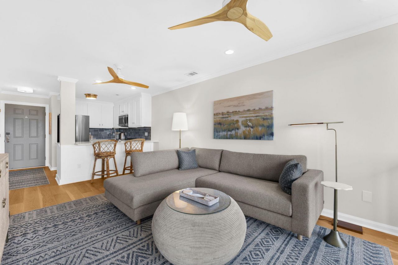 2111 Landfall Way Photo 13