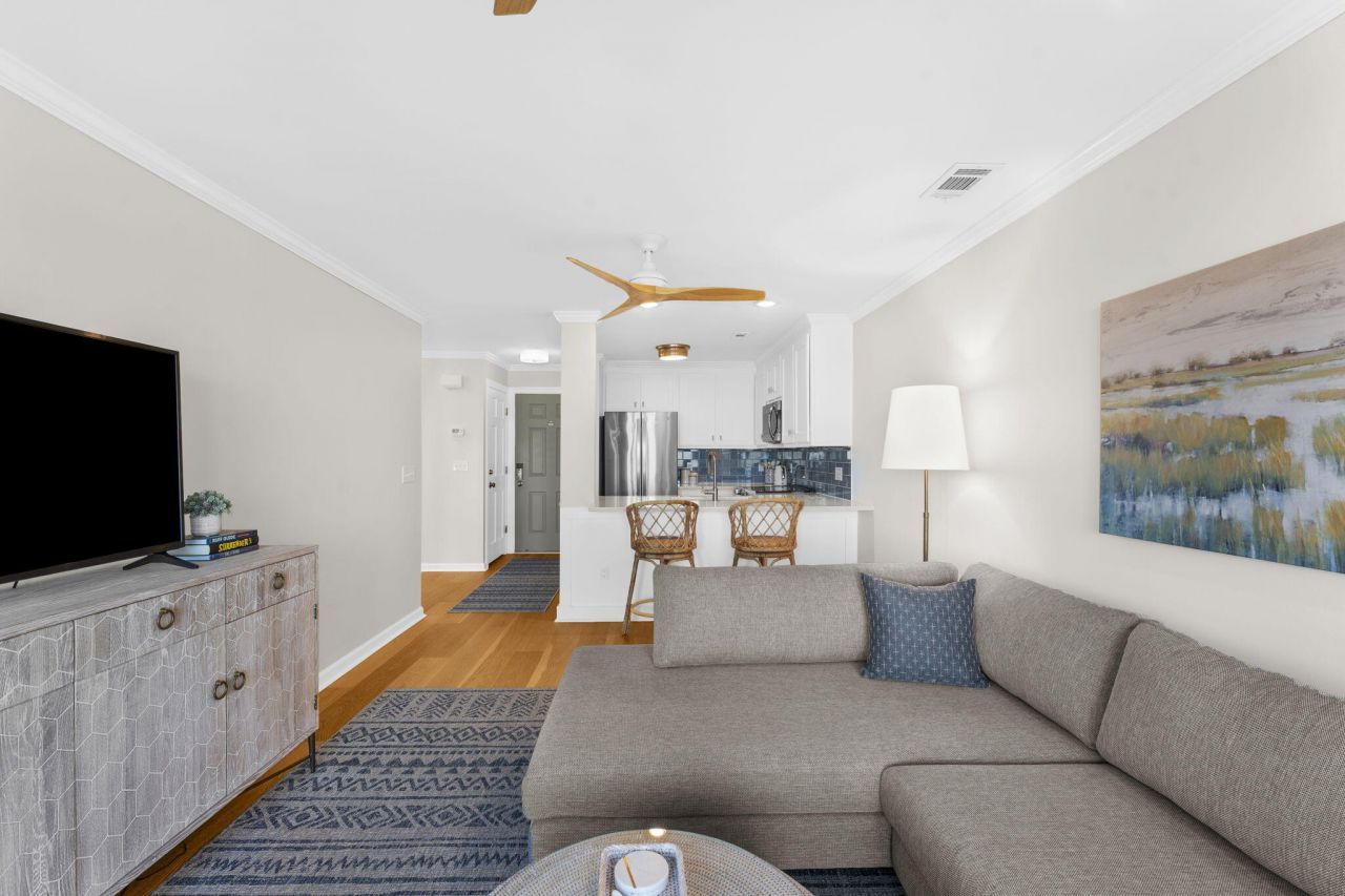 2111 Landfall Way Photo 16