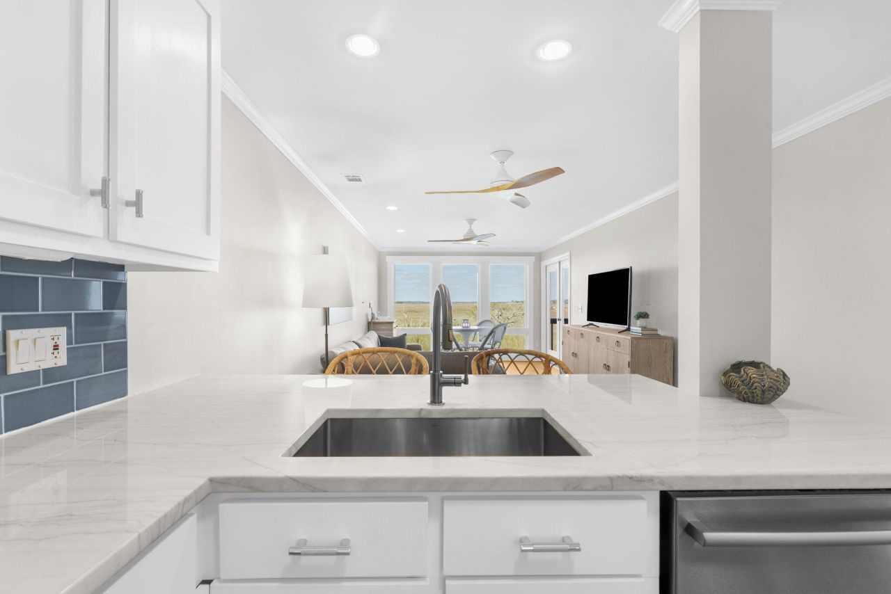 2111 Landfall Way Photo 22