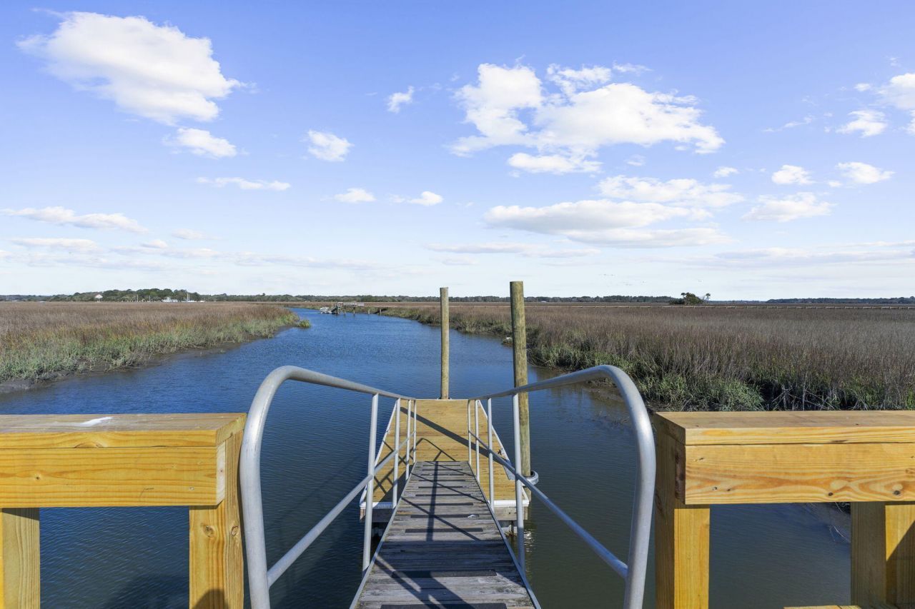 2111 Landfall Way Photo 28