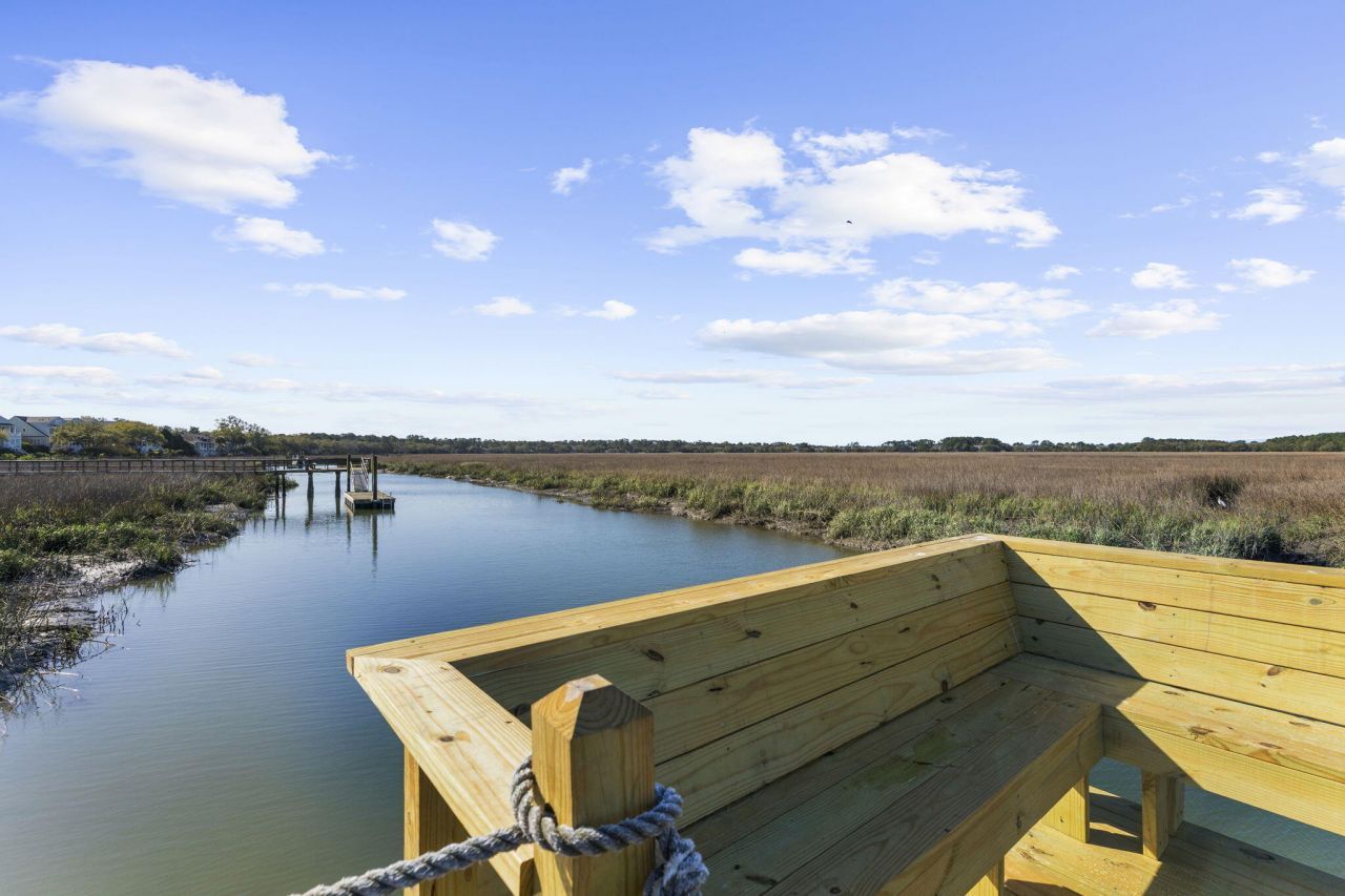 2111 Landfall Way Photo 29