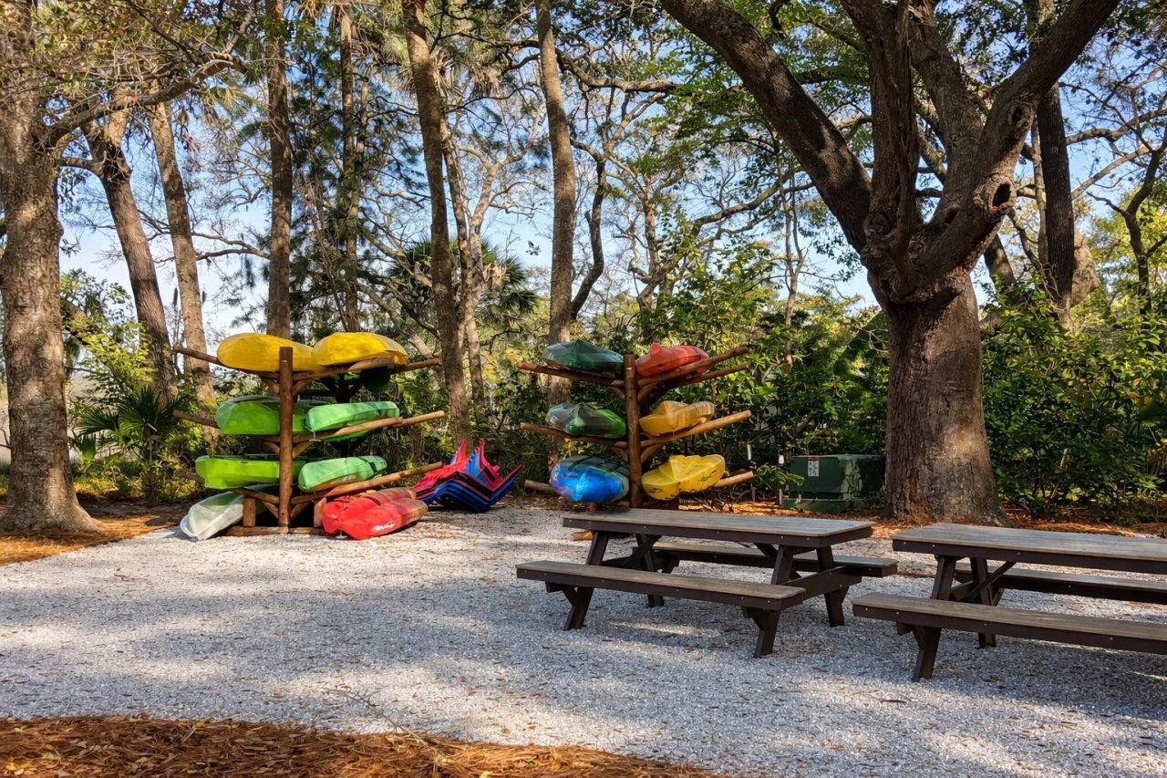 2111 Landfall Way Photo 34