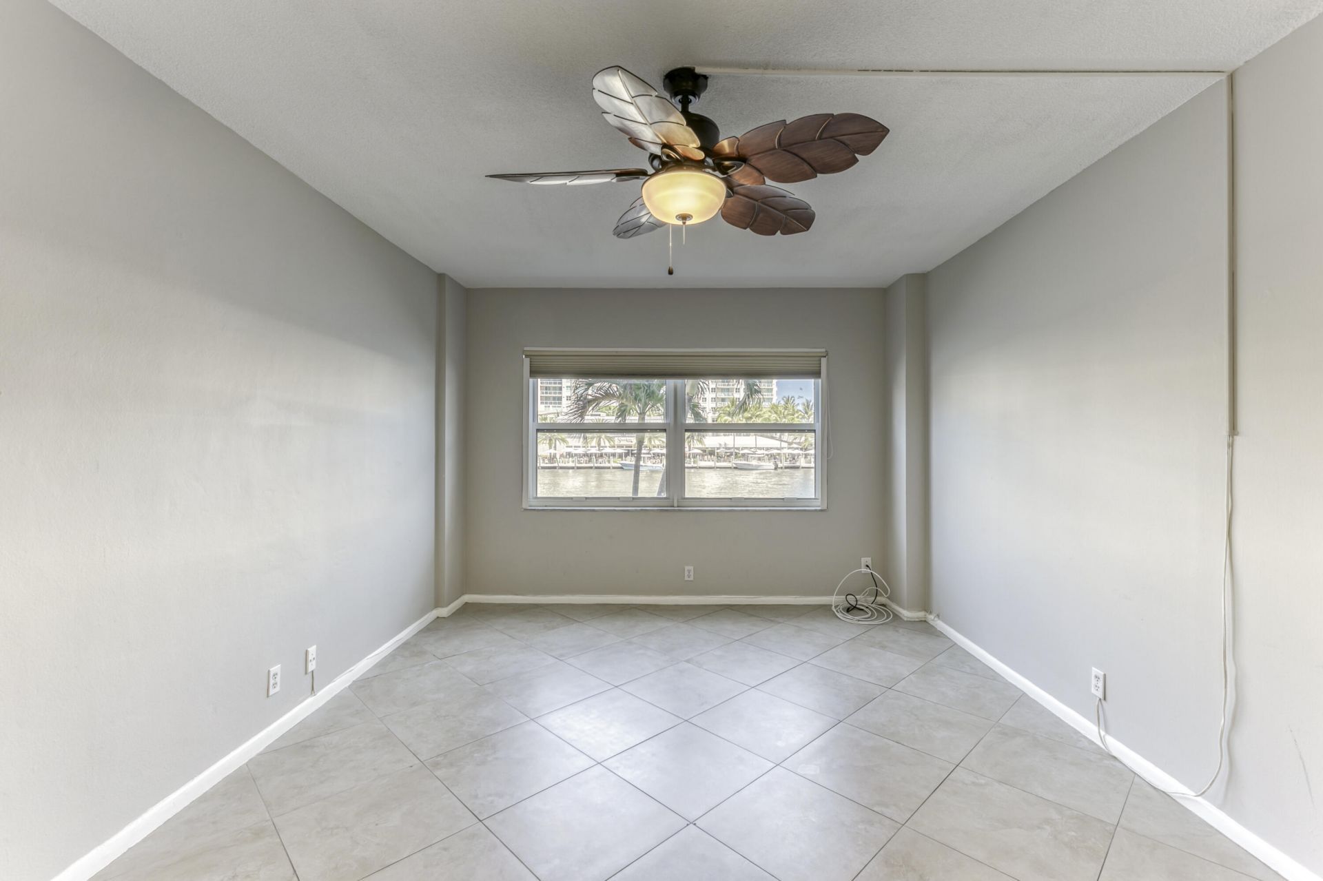 2900 NE 30th Street, Unit L2, Fort Lauderdale, FL 33306 Photo