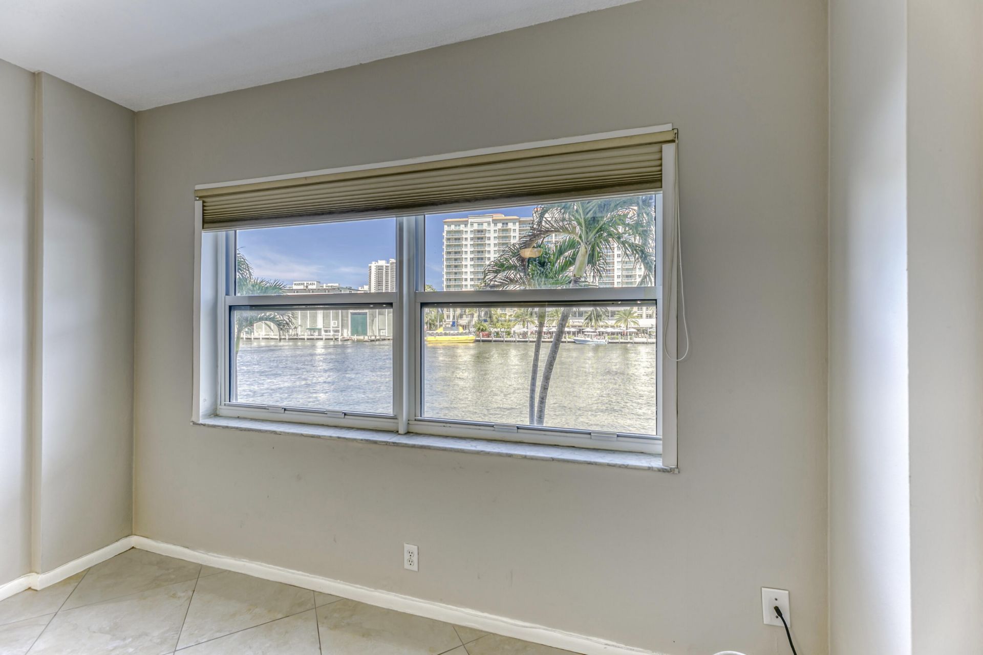 2900 NE 30th Street, Unit L2, Fort Lauderdale, FL 33306 Photo