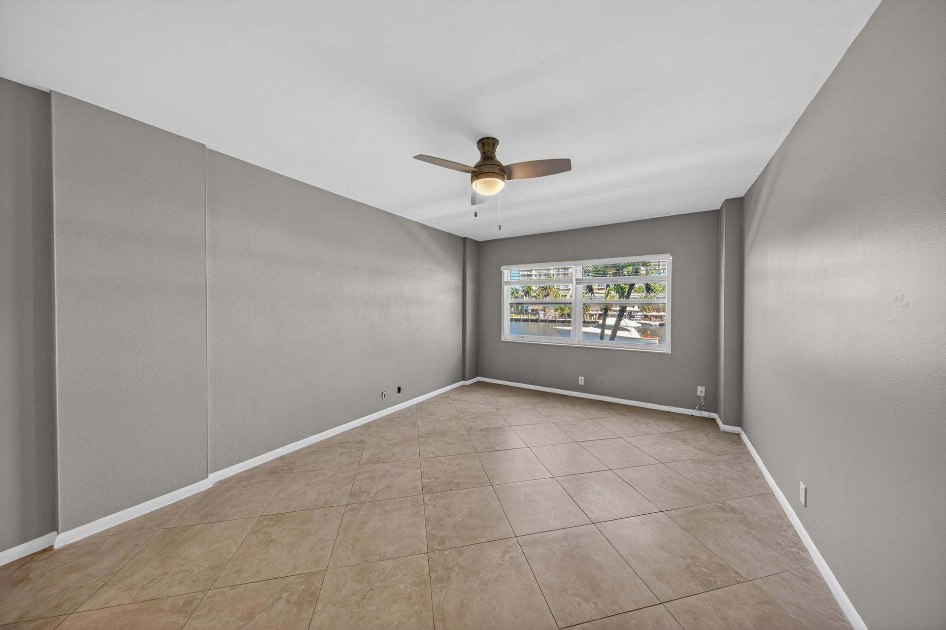 2900 NE 30th Street, Unit L2, Fort Lauderdale, FL 33306 Photo