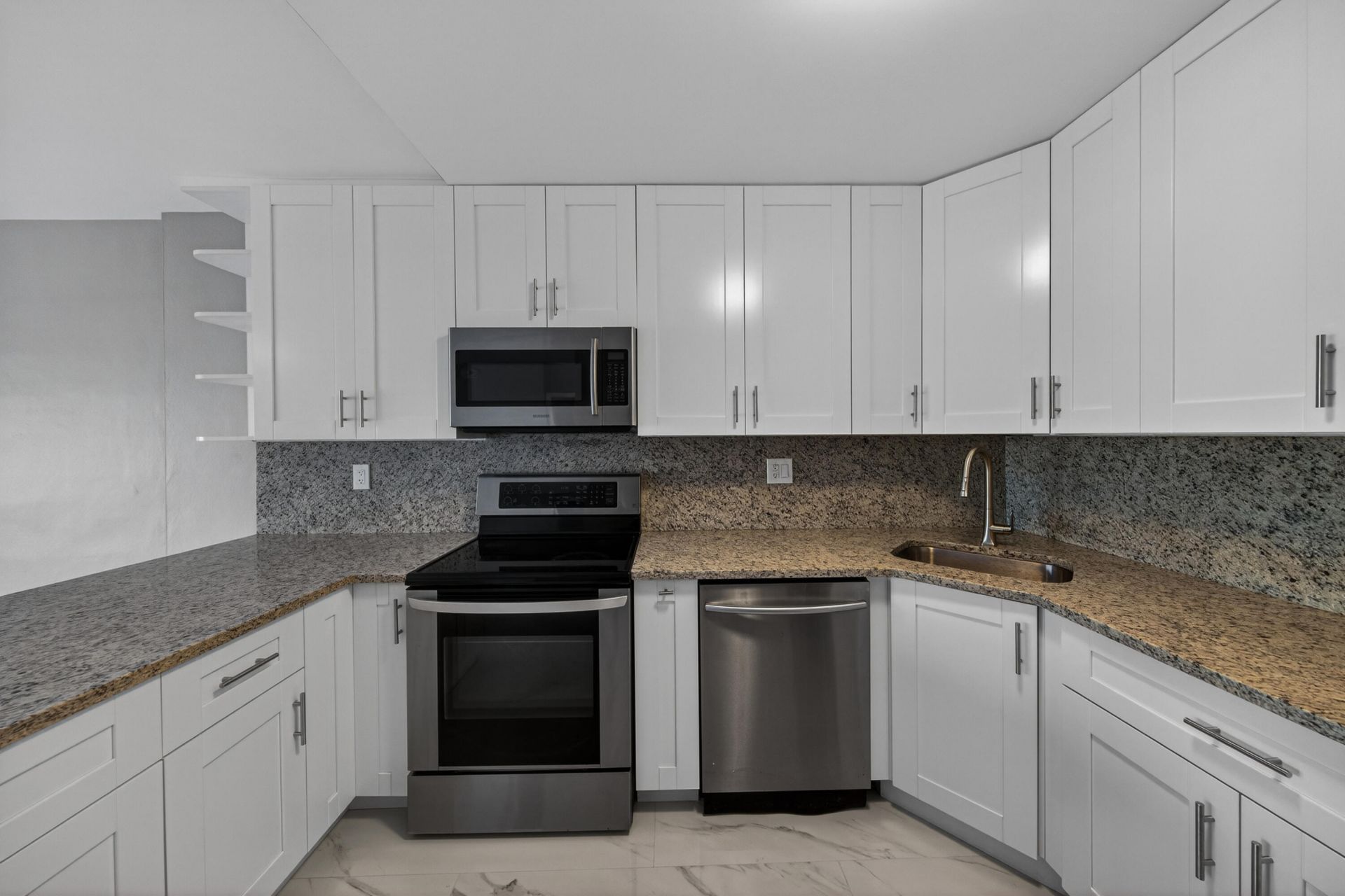 2900 NE 30th Street, Unit L2, Fort Lauderdale, FL 33306 Photo