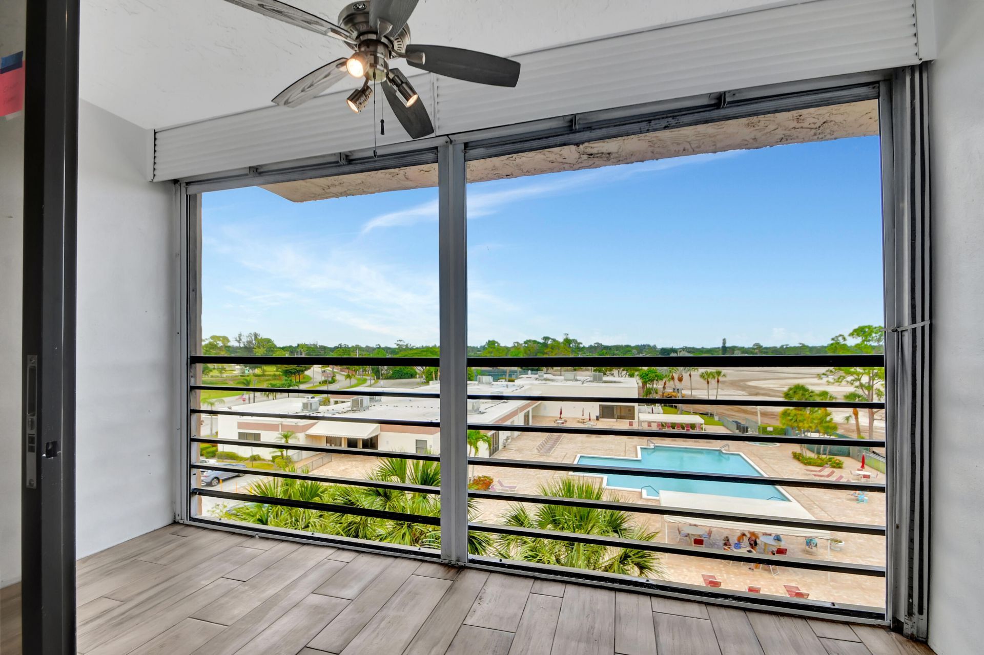 4640 W Lucerne Lakes Blvd W, Unit 502, Lake Worth, FL 33467 Photo