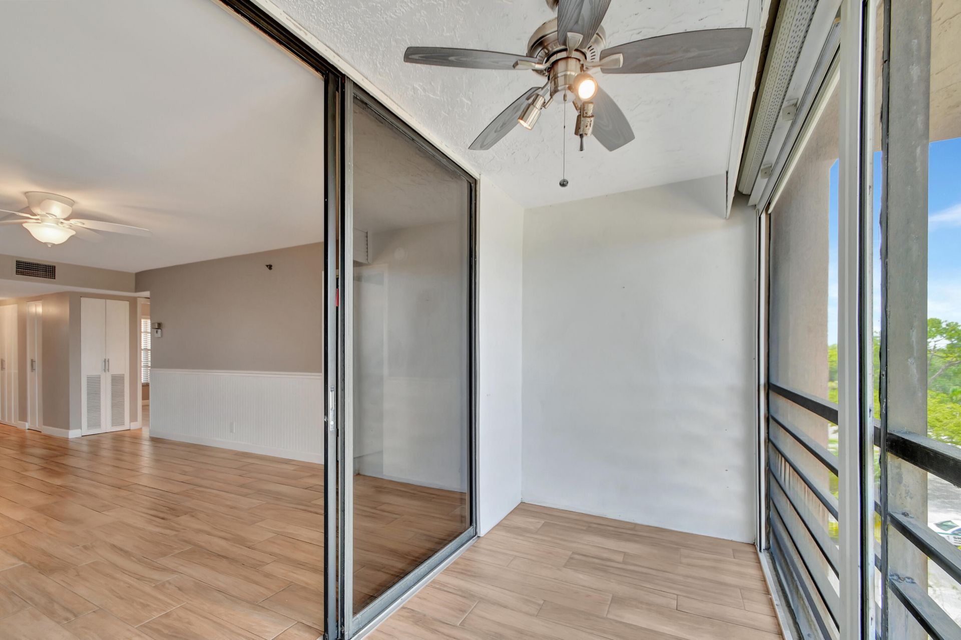 4640 W Lucerne Lakes Blvd W, Unit 502, Lake Worth, FL 33467 Photo