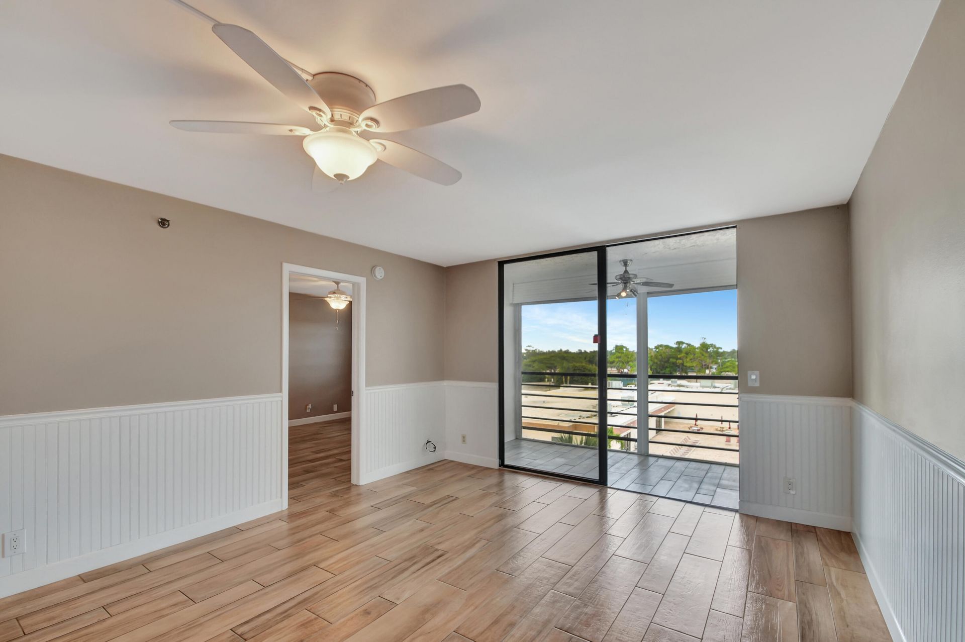 4640 W Lucerne Lakes Blvd W, Unit 502, Lake Worth, FL 33467 Photo