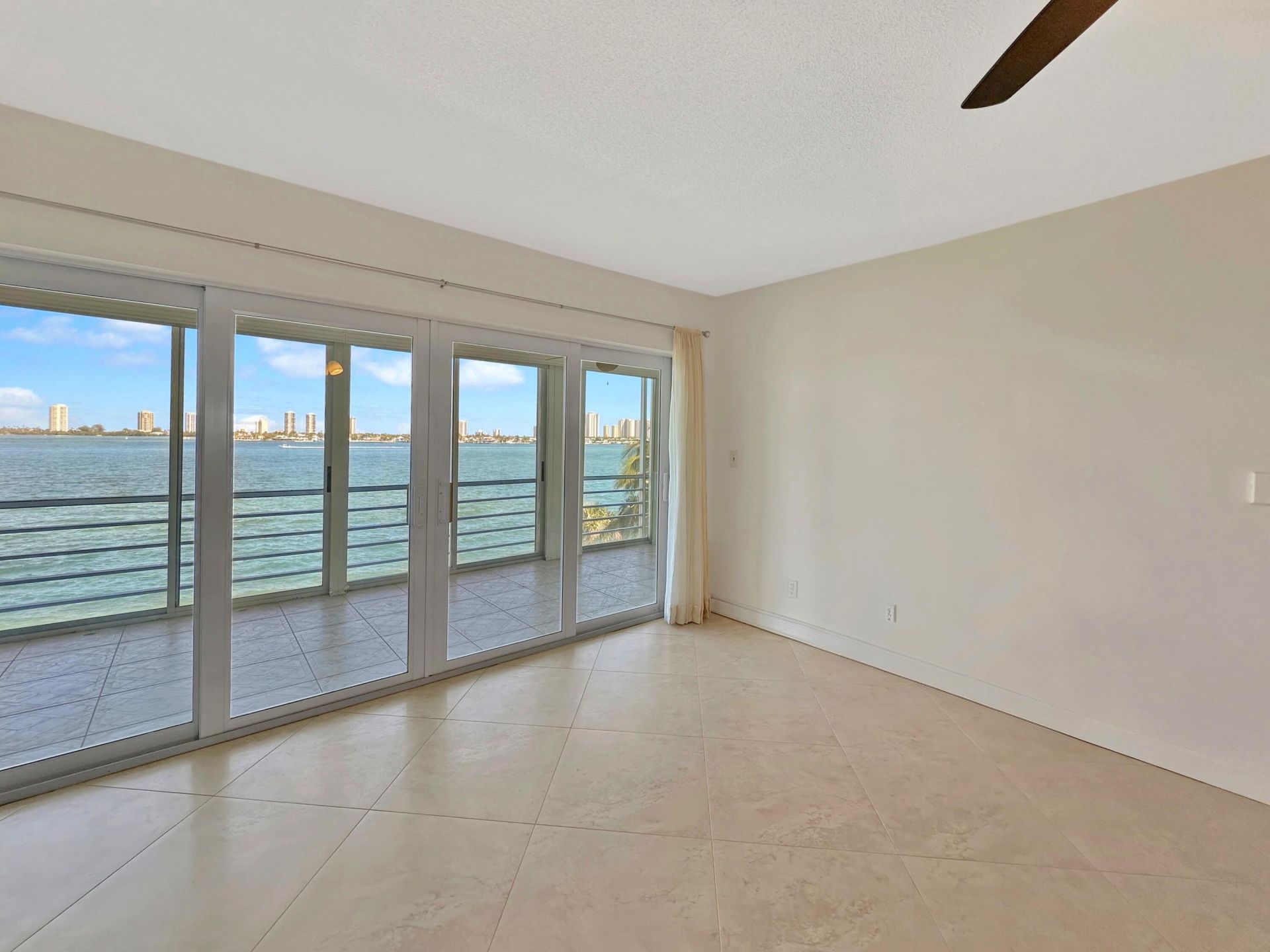 501 Lake Shore Drive, Unit 505, West Palm Beach, FL 33403 Photo