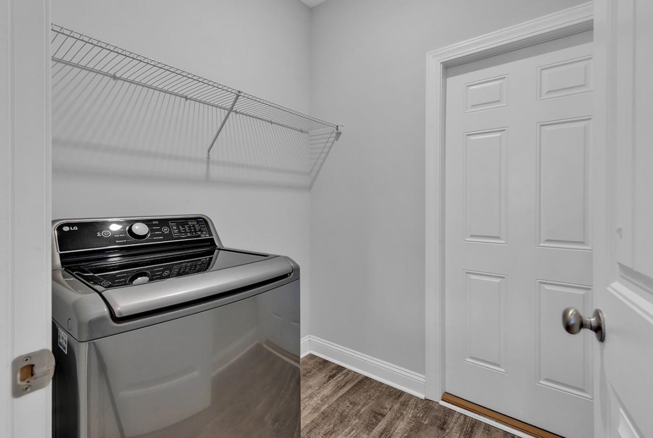 4225 Woodcliffe Dr. Photo 14