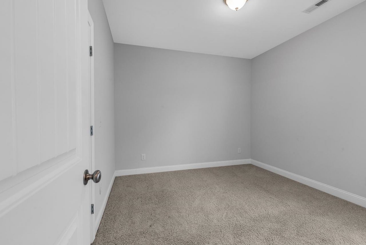 4225 Woodcliffe Dr. Photo 18