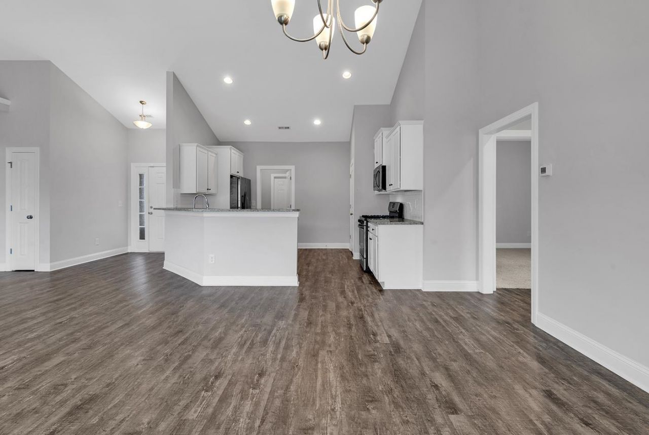 4225 Woodcliffe Dr. Photo 7