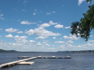 1702 N Lakeshore Drive , Unit 8, Lake City, MN 55041