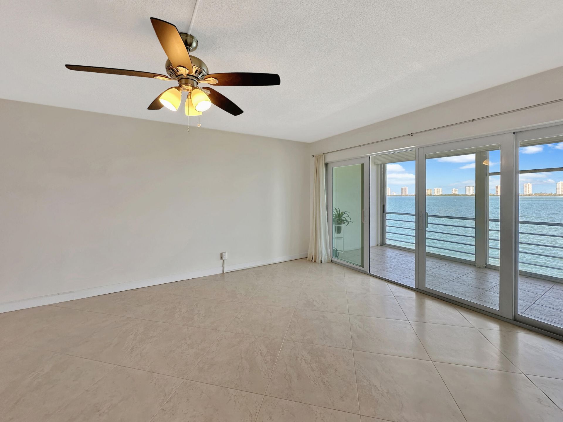 501 Lake Shore Drive, Unit Fifth Floo, West Palm Beach, FL 33403 Photo