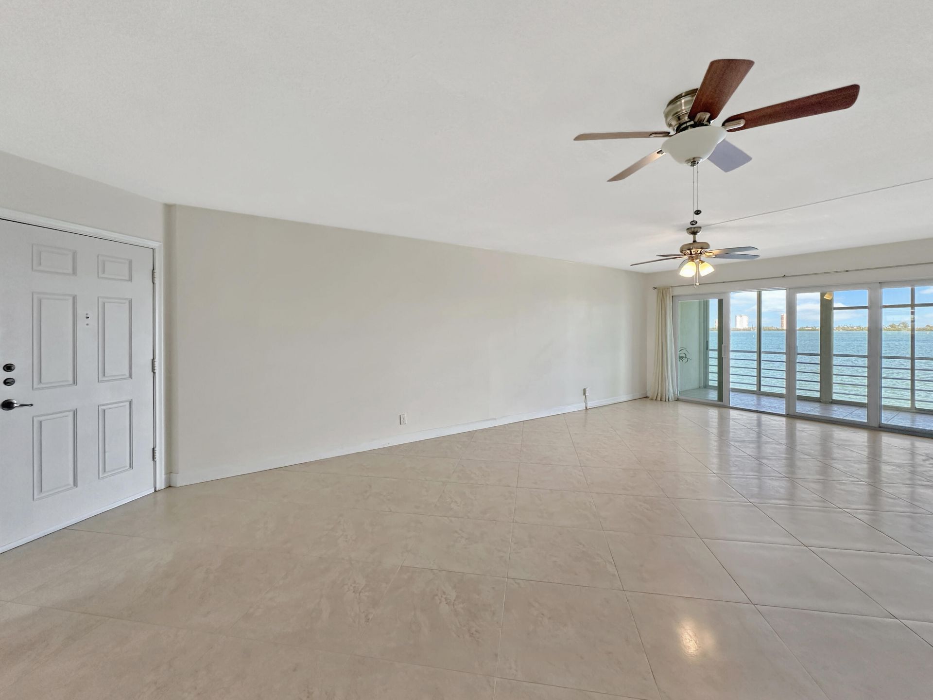 501 Lake Shore Drive, Unit Fifth Floo, West Palm Beach, FL 33403 Photo