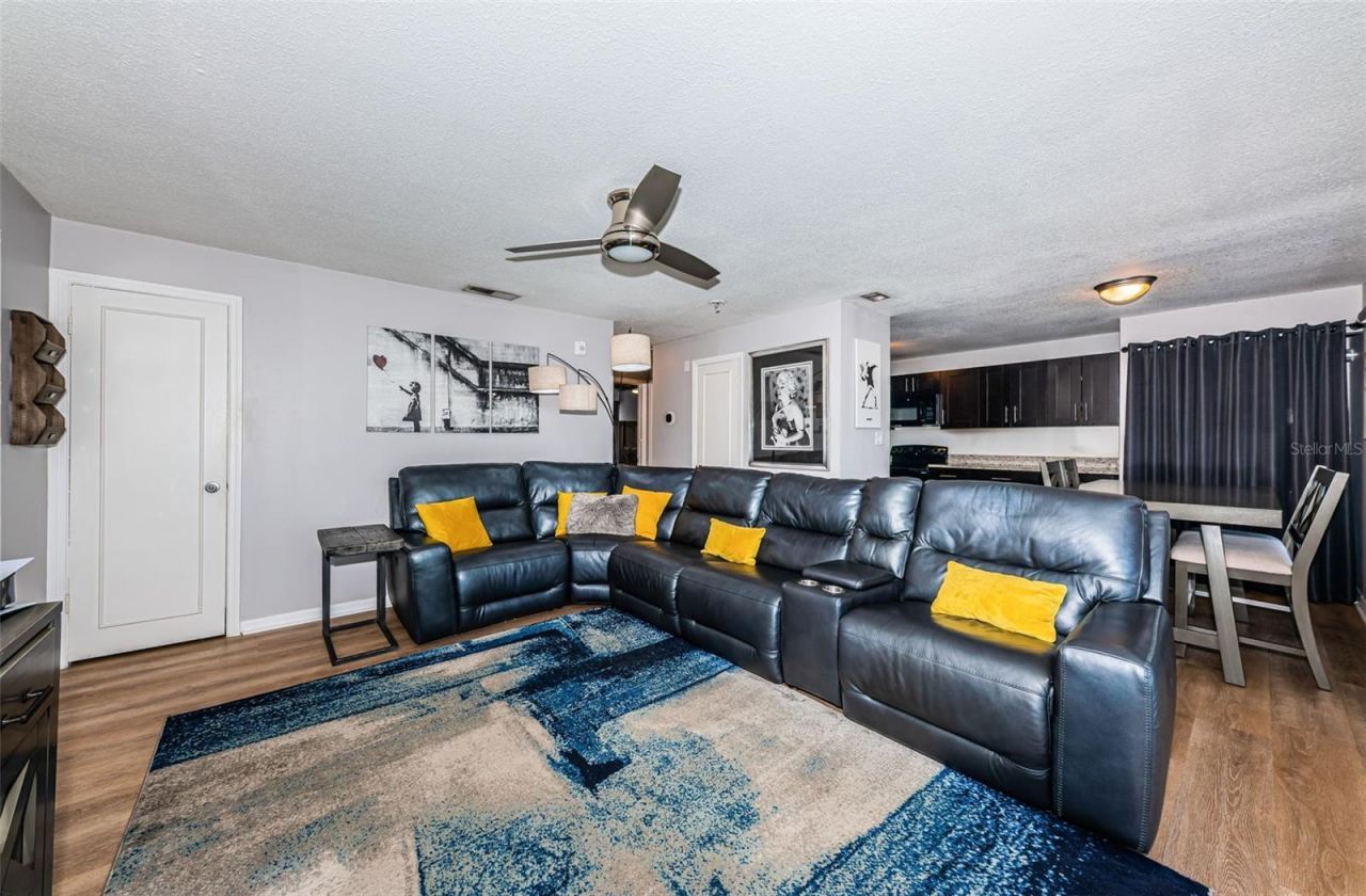 5052 Starfish Drive Se, Unit D, Saint Petersburg, FL 33705 Photo