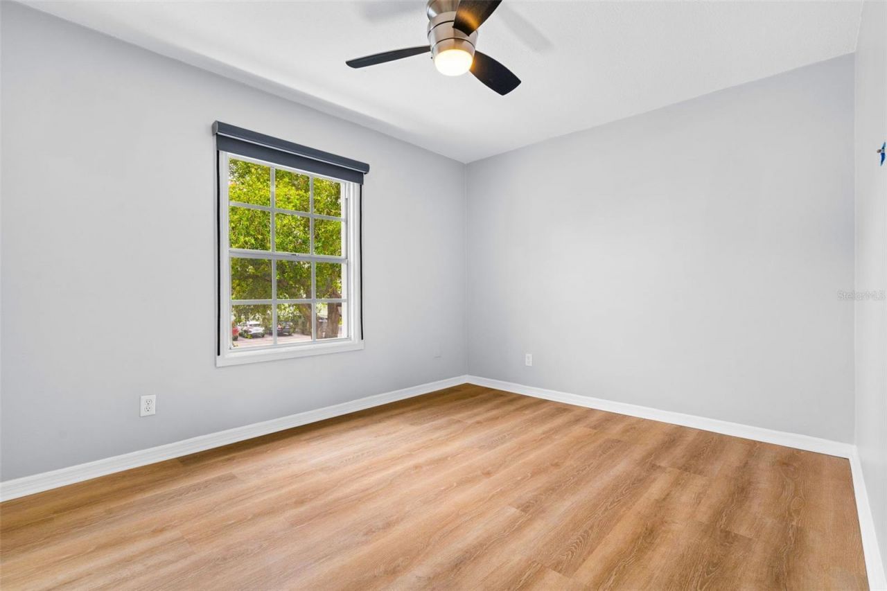 5052 Starfish Drive Se, Unit D, Saint Petersburg, FL 33705 Photo