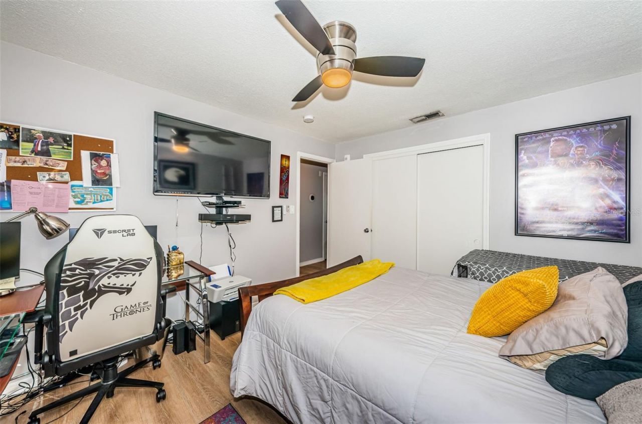 5052 Starfish Drive Se, Unit D, Saint Petersburg, FL 33705 Photo