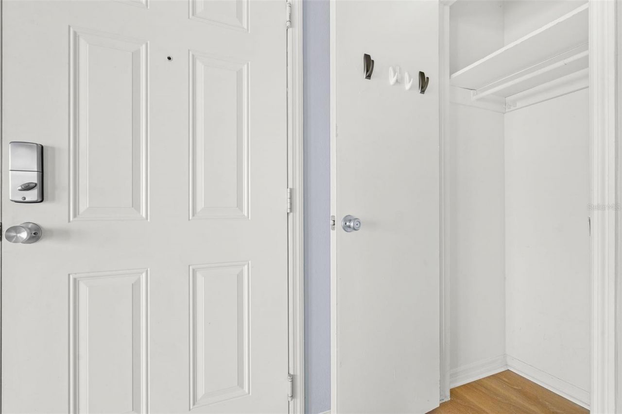 5052 Starfish Drive Se, Unit D, Saint Petersburg, FL 33705 Photo