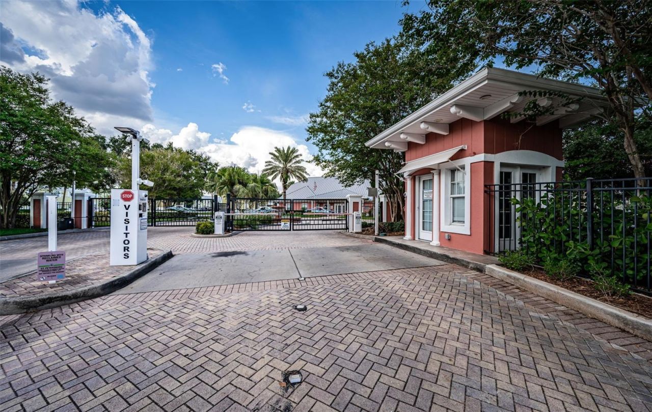 5052 Starfish Drive Se, Unit D, Saint Petersburg, FL 33705 Photo