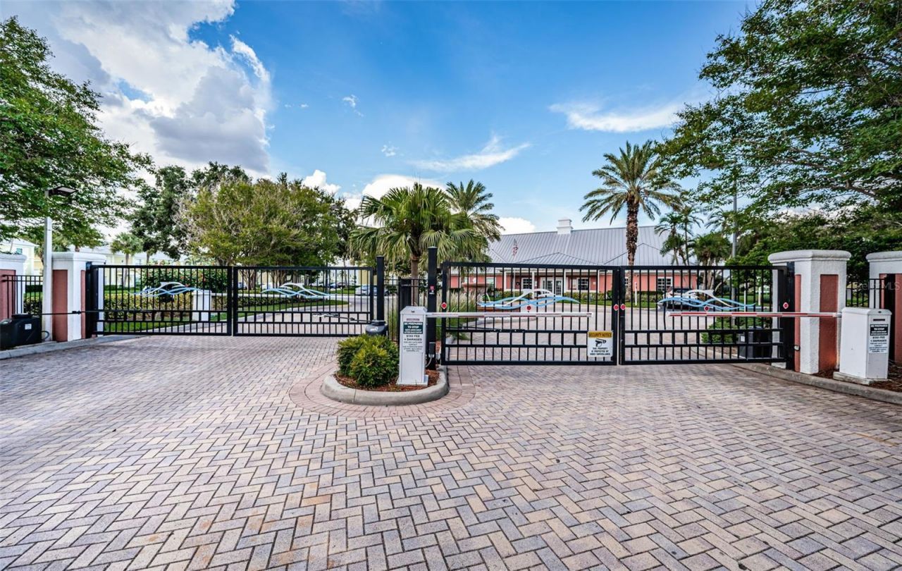 5052 Starfish Drive Se, Unit D, Saint Petersburg, FL 33705 Photo