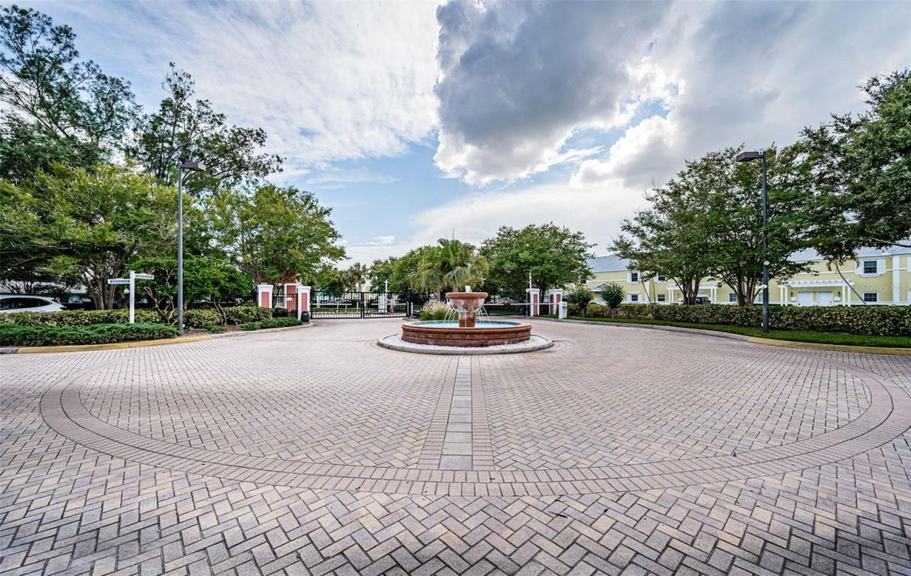 5052 Starfish Drive Se, Unit D, Saint Petersburg, FL 33705 Photo