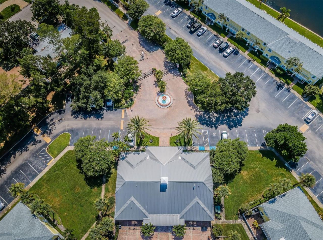 5052 Starfish Drive Se, Unit D, Saint Petersburg, FL 33705 Photo