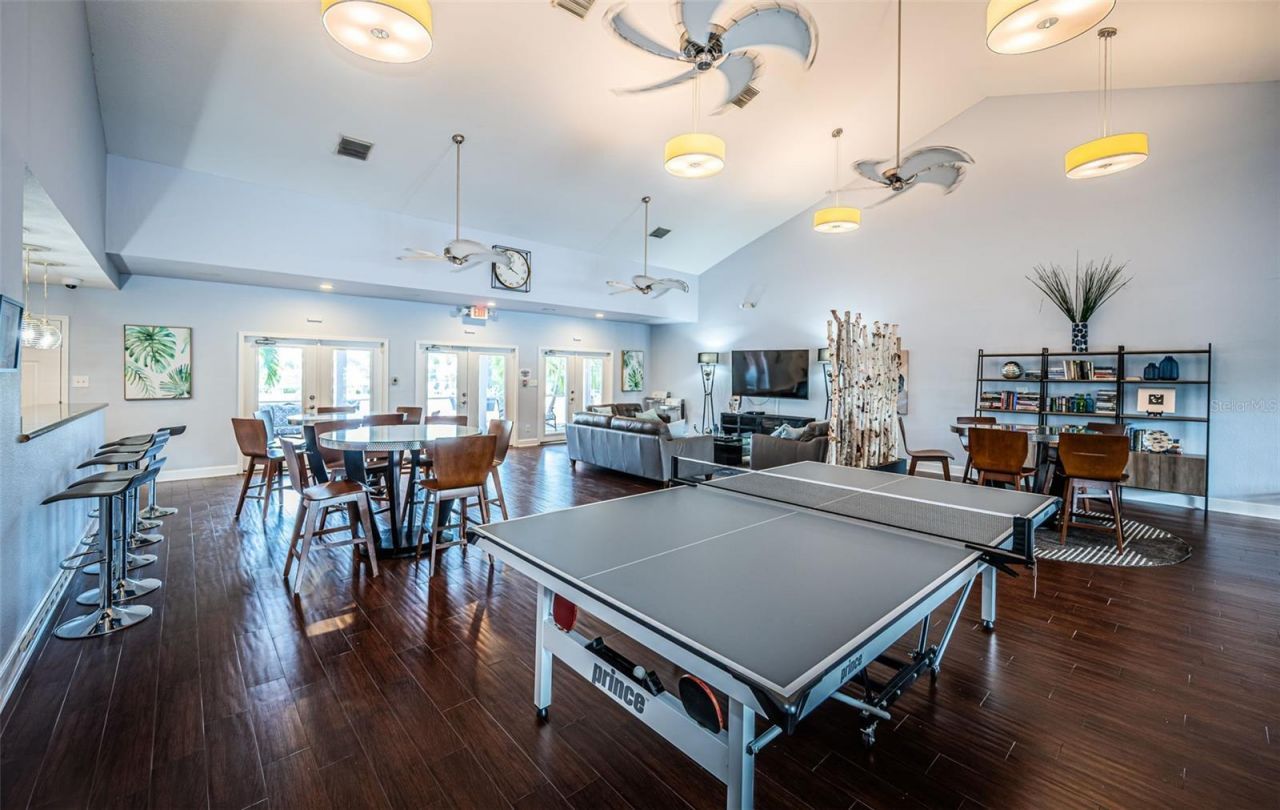 5052 Starfish Drive Se, Unit D, Saint Petersburg, FL 33705 Photo