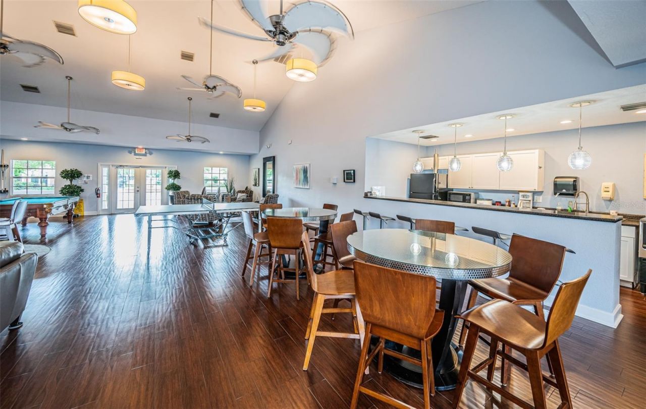 5052 Starfish Drive Se, Unit D, Saint Petersburg, FL 33705 Photo