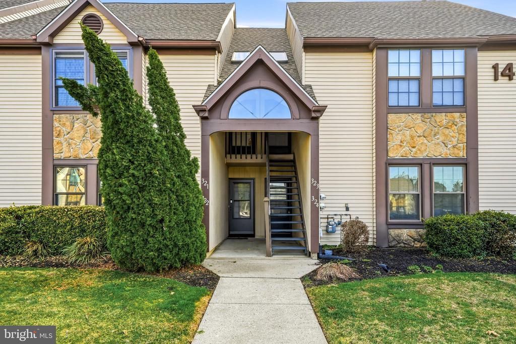 322 Georgia Court, Sewell, NJ 08080 Main Photo