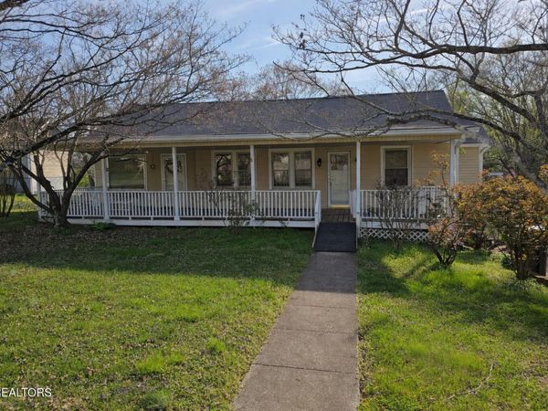 2304 Croydon Rd, Knoxville, TN 37921