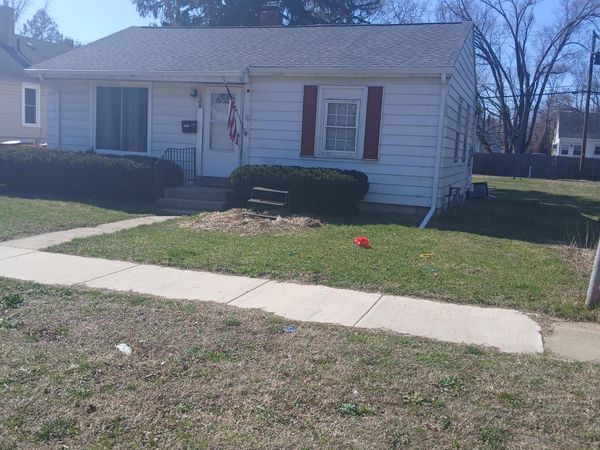 1086 Union Avenue, Benton Harbor, MI 49022