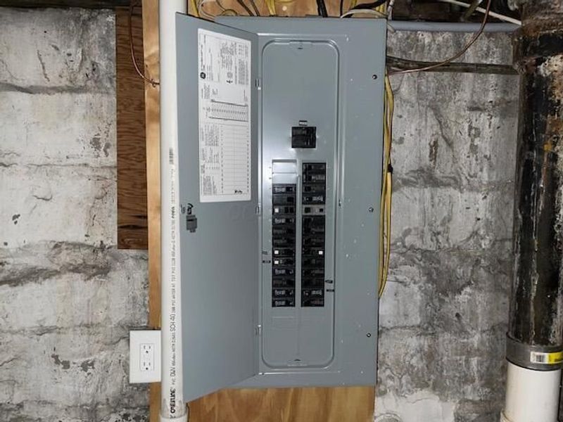 403-05 E Welch Avenue, Columbus, OH 43207 Photo 24