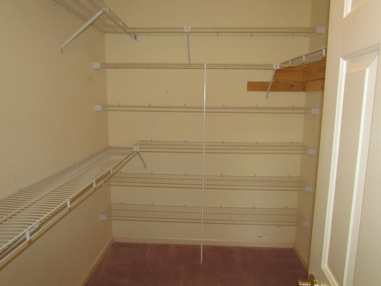 1403 Sunningdale Ln. Photo 10