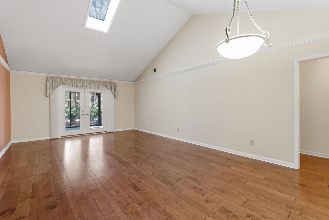 103 Timberline Dr. Photo 7