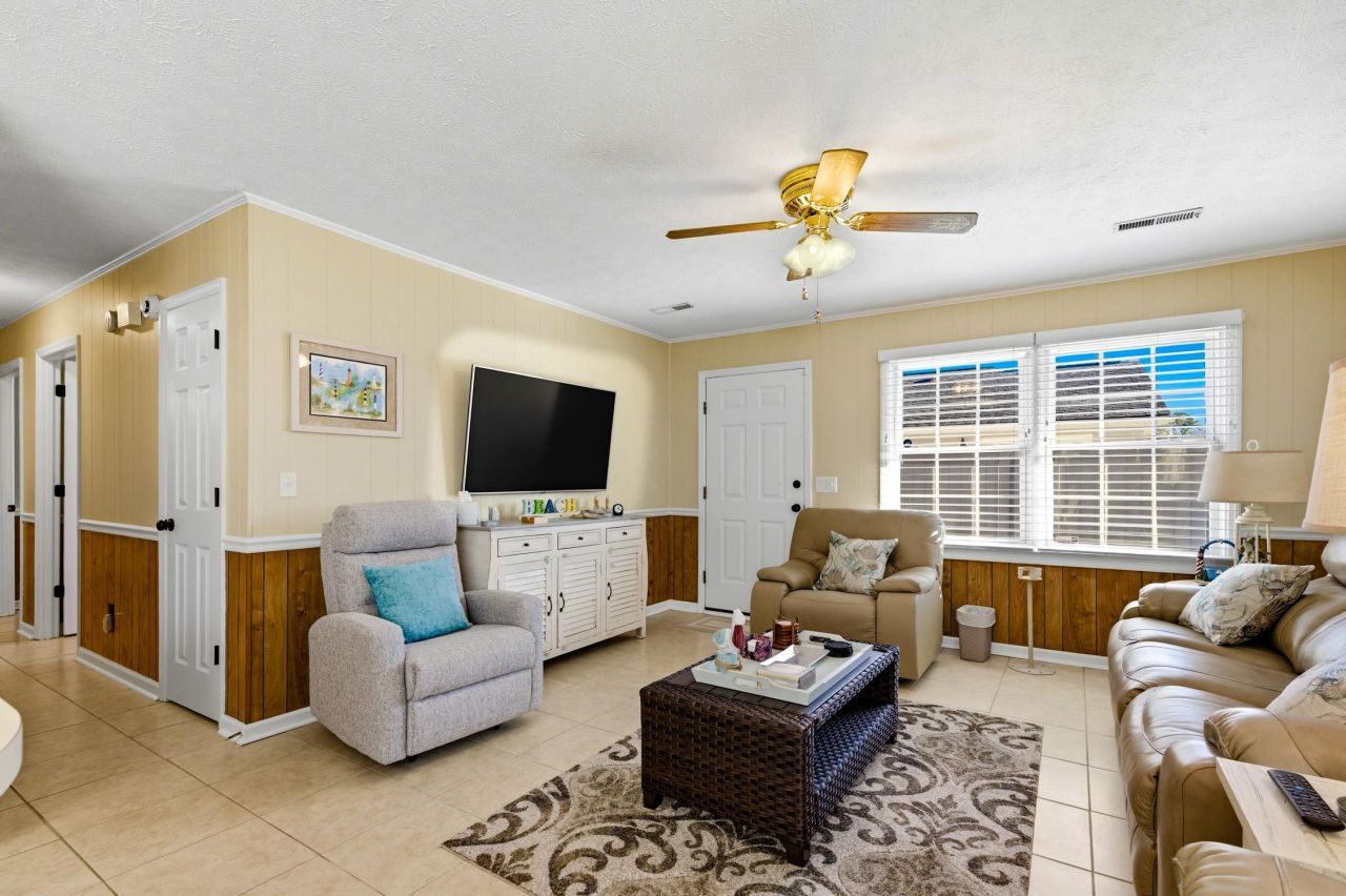 711b S 28th Ave. S Photo 4