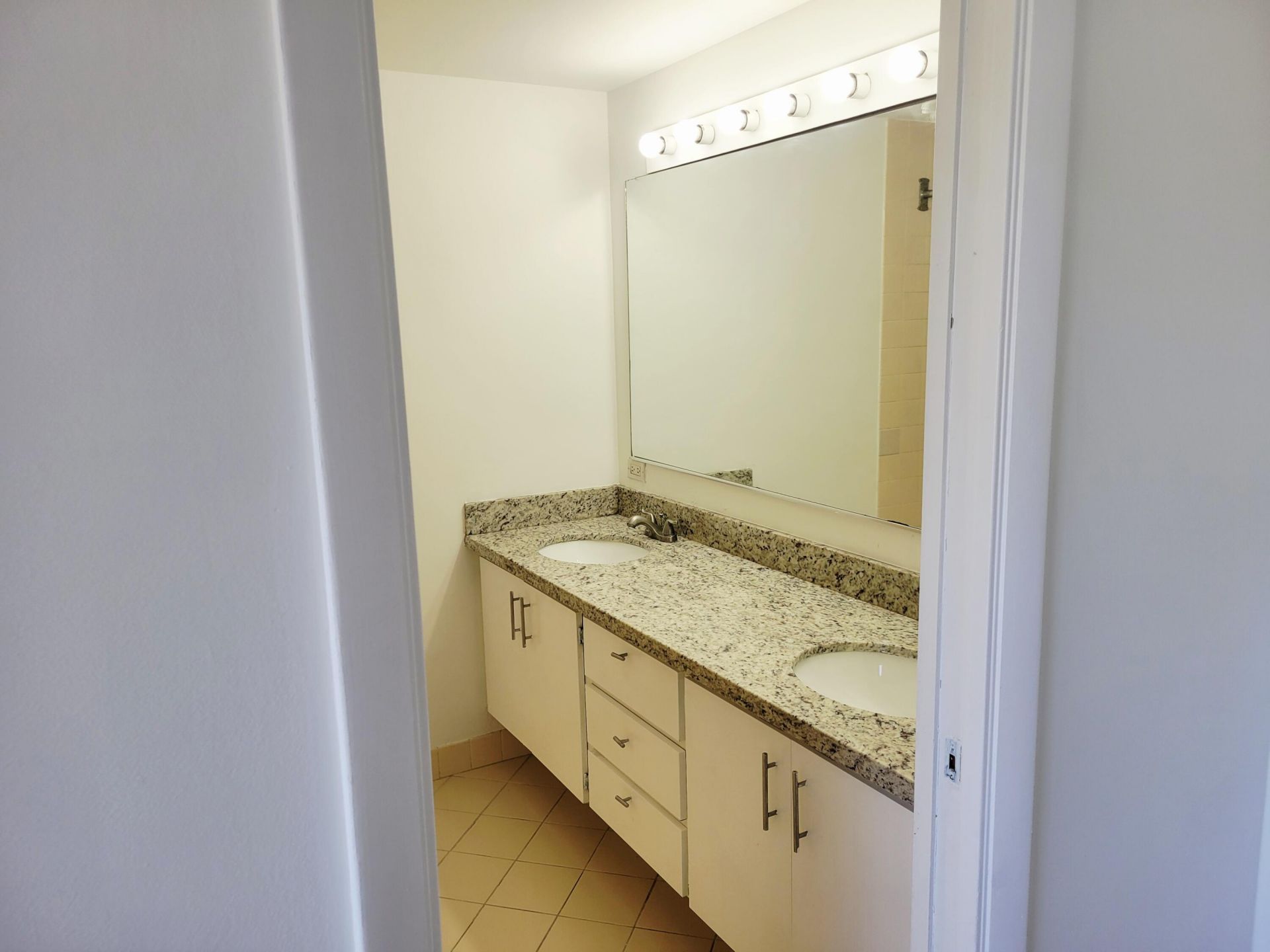 6407 64th Way, West Palm Beach, FL 33409 Photo