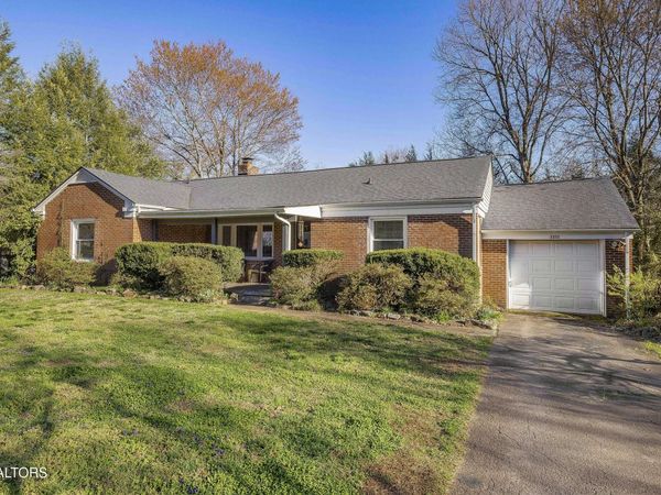 3352 NE Kenilworth Lane, Knoxville, TN 37917