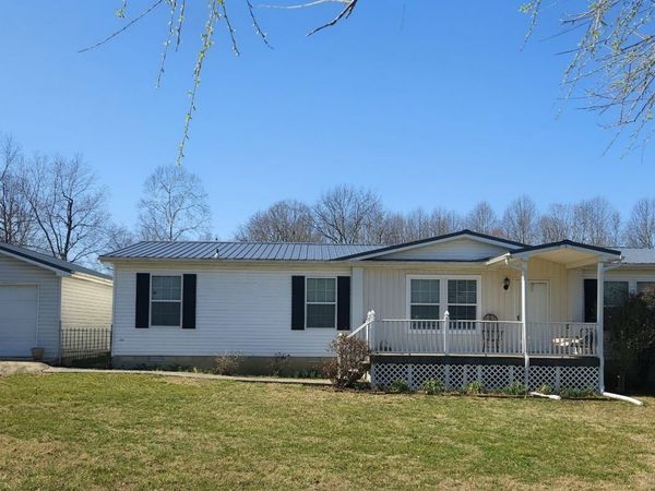 555 Wesley Chapel Rd , Sparta, TN 38583