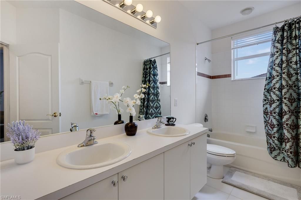 944 Golden Pond Ct, Cape Coral, FL 33909 Photo